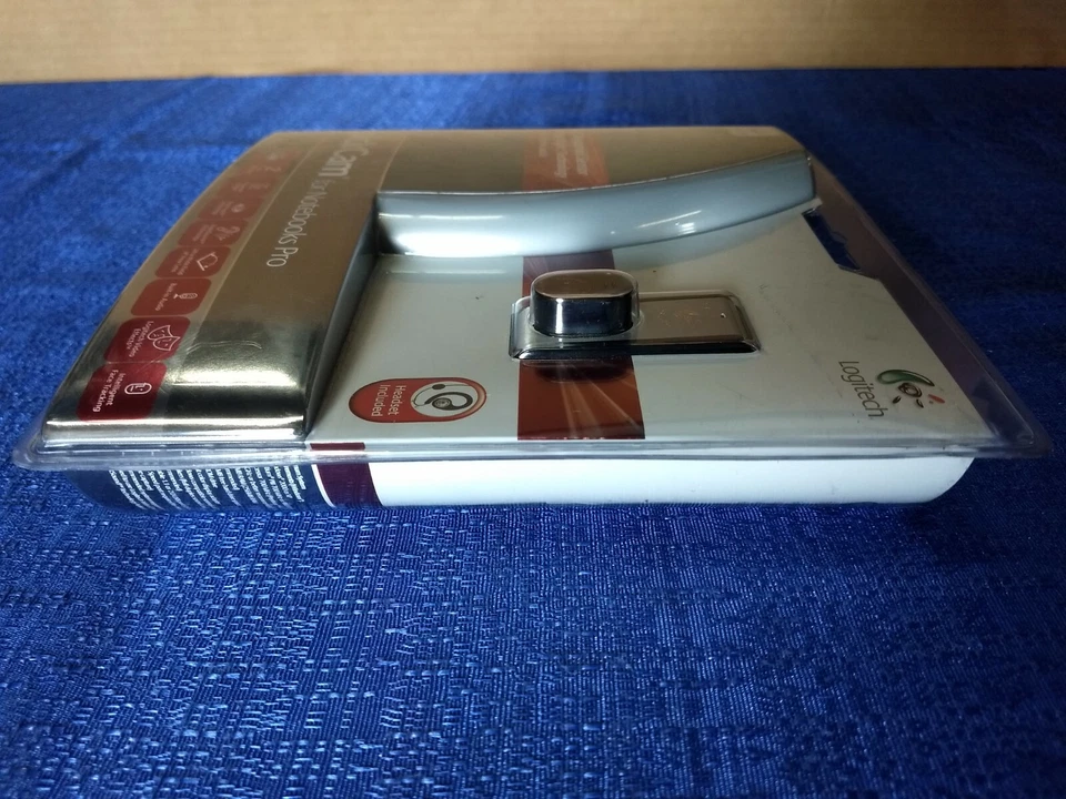 Logitech QuickCam for Notebooks Pro - Image 4 of 4