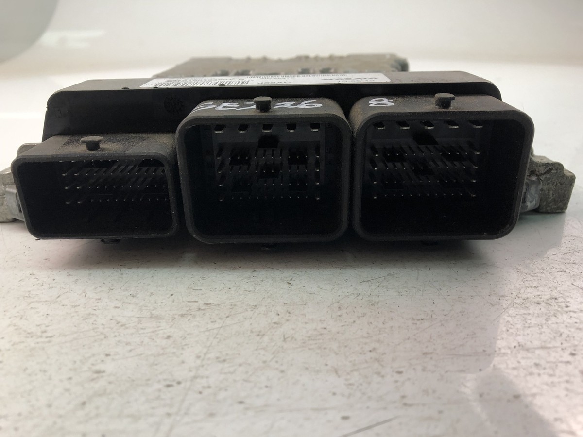 SE2268 VOLVO V50 2010 Engine Control Unit ECU 30788975
