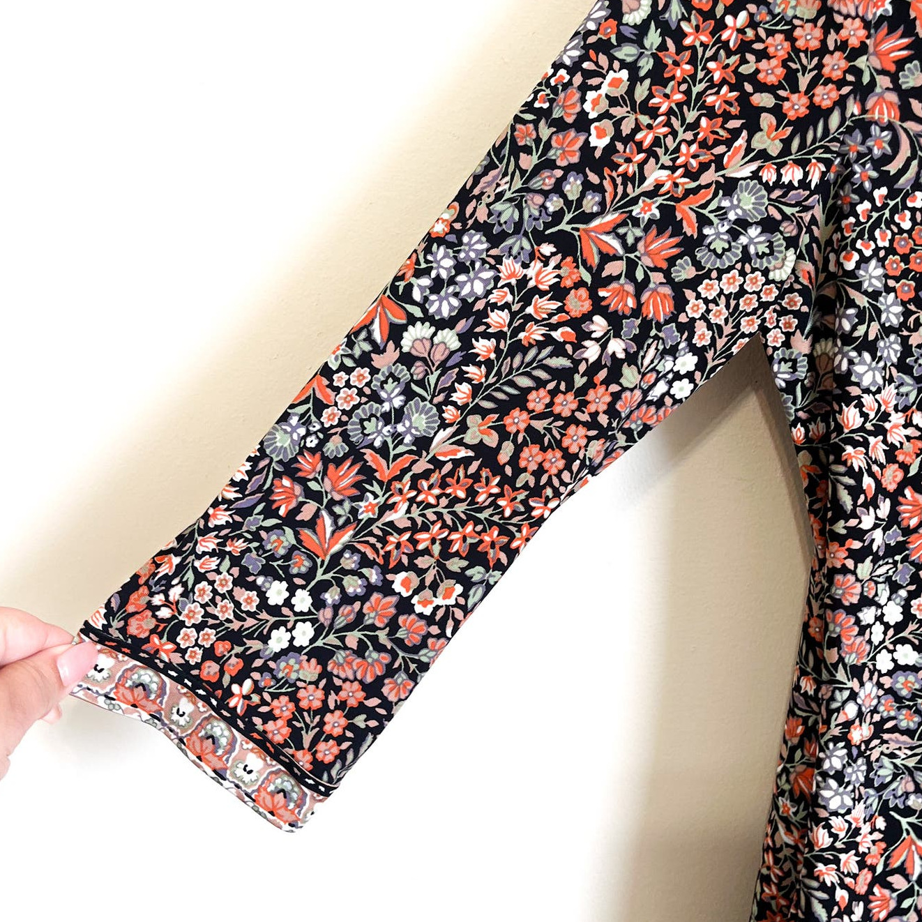 BCBGMaxAzria Adele Floral Wrap Dress Abstract Str… - image 3