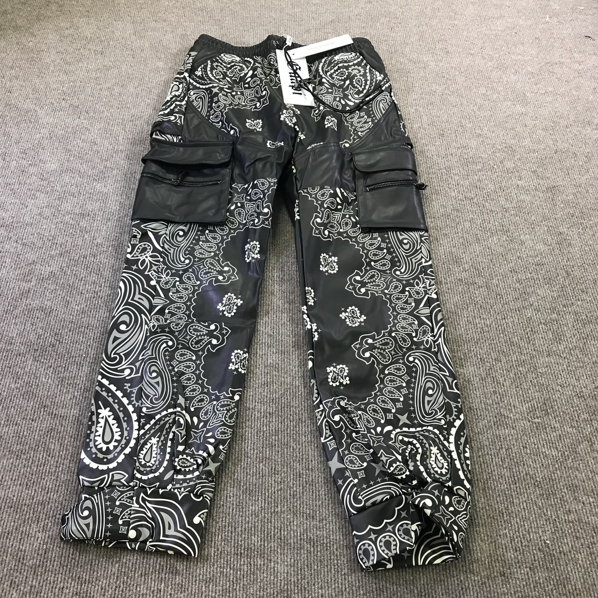 Guapi Pants Mens 32 Black White Bandana Cargo Streetwear Limited Edition  71/100