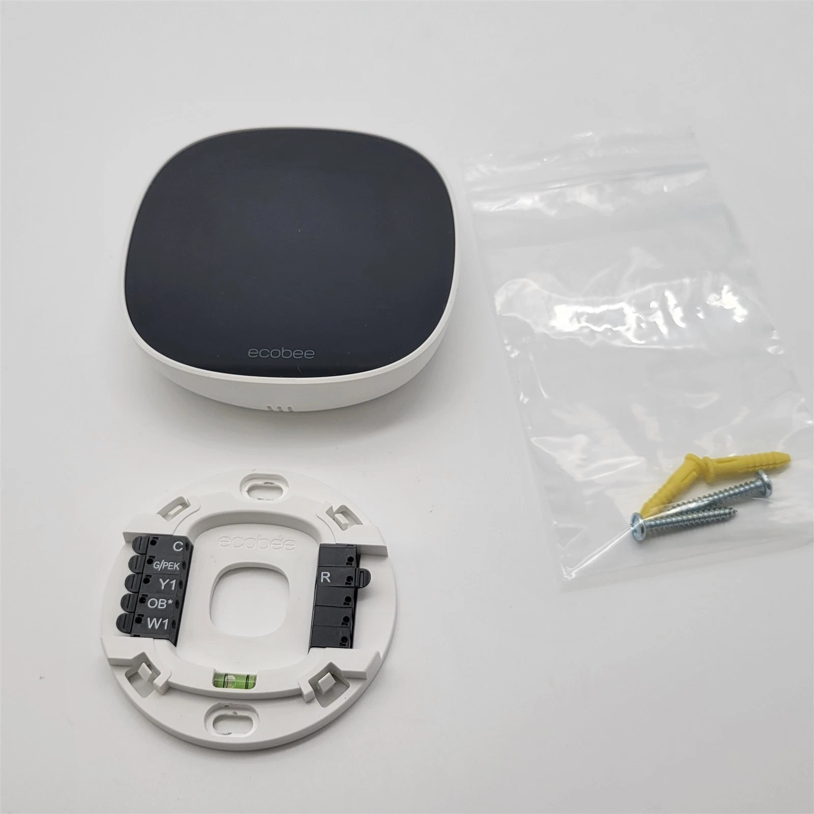 ecobee Smart Essential - Energy Star Certified programmable Wi-Fi Thermostat