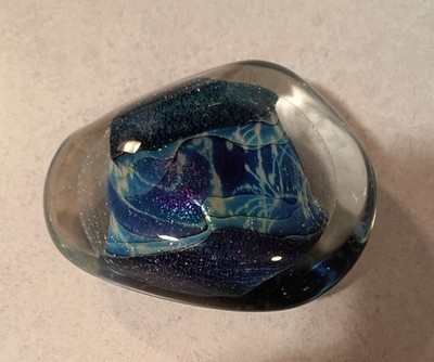 Vintage 1998 Signed Robert Eickholt Dichroic Free Form Art Glass Paperweight