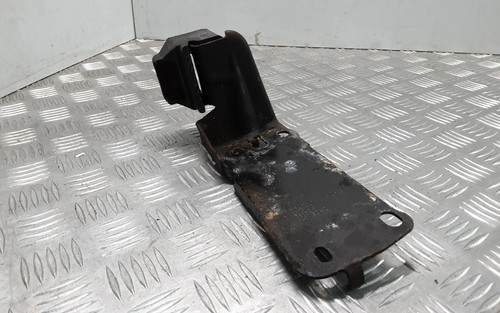 BMW 3 E90 Kühlerhalter 7117812 2.00 Diesel 120kw 2006 28380778