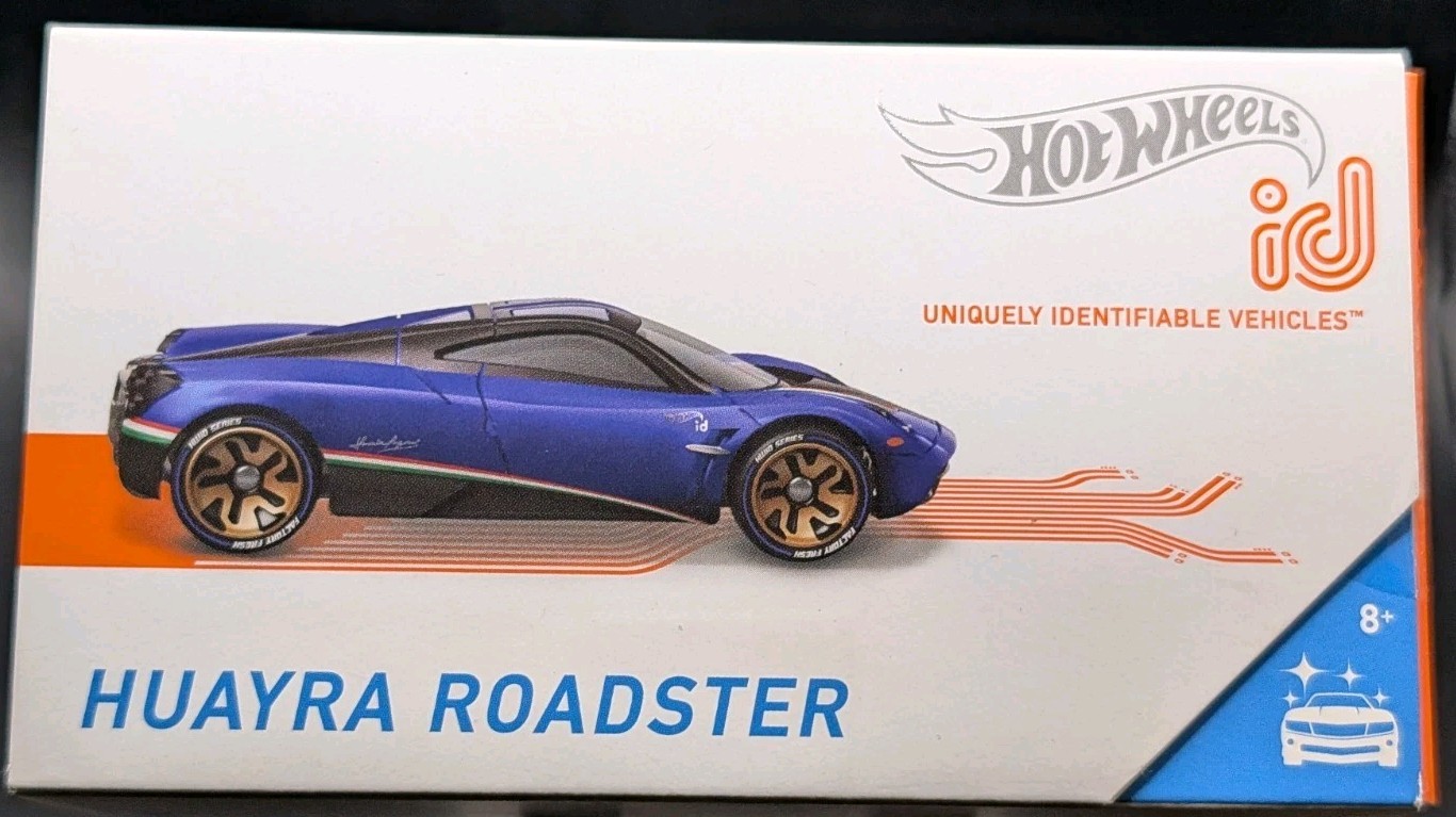 Hot Wheels id 2019 - Pagani Huayra (Blue)