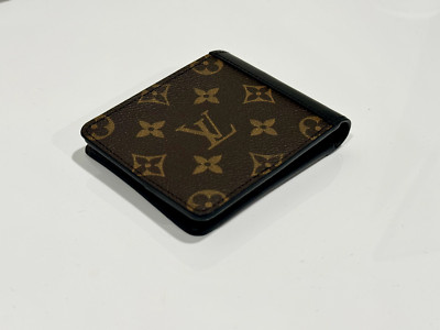Louis Vuitton | Multiple Wallet