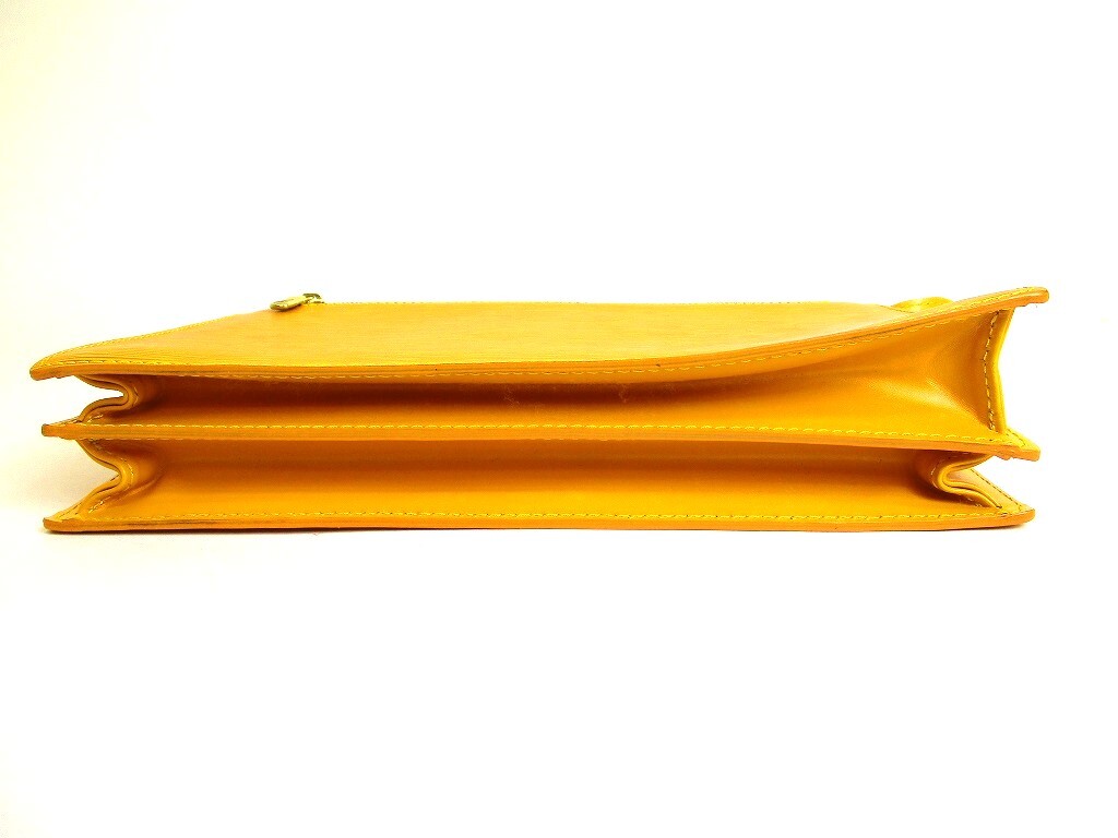 Auth LOUIS VUITTON Epi Yellow Leather Clutch Bag Crossbody
