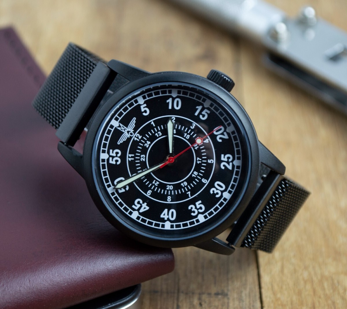 Montre Vintage Raketa Pour Homme - Mécanique à Remontage - Boîtier Acier 43mm - Style Soviétique Rare