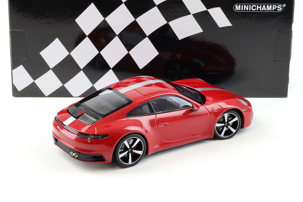 1:18 Minichamps Porsche 911 (992) Carrera 4S Coupe 2019