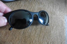 Paire de lunettes de soleil miroir Decathlon pour le ski sports d'hiver neige