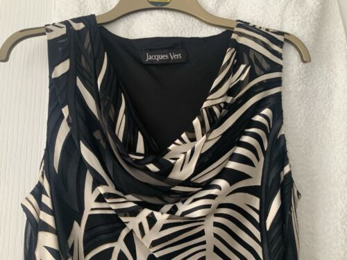 Jacques Vert Kleid einfarbig Seidenmischung Schrägschnitt Größe 14 Euro 40 - Bild 2 von 6