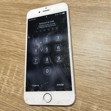 Apple iPhone 6s - Argent -pour Pièce - Écran Avant Cassé - Modele A1588 (368)