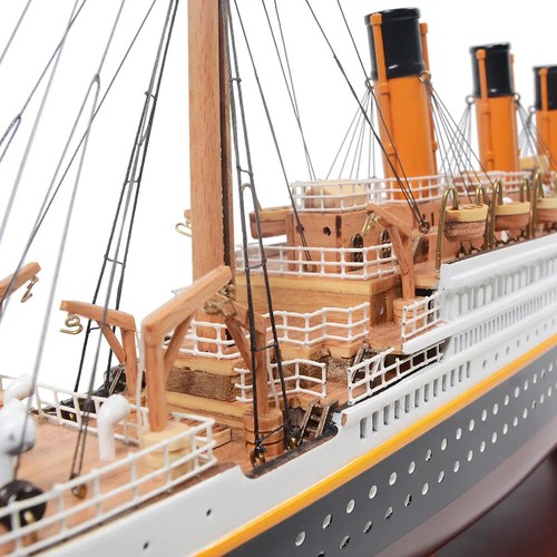 Titanic bemalt klein | Vintage Schiffsmodell mit mehreren Lebensbooten & Davits - Bild 6 von 17