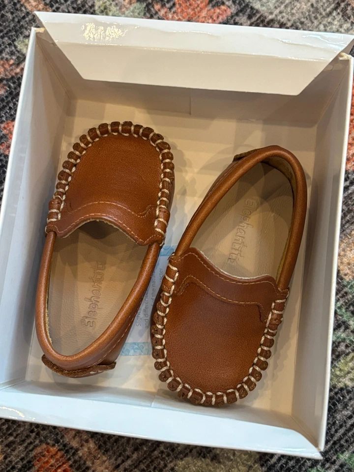 Elephantito NOVO NA CAIXA Sapatos Bebê Menino, Mocassins de Couro Marrom, Tamanho 2 - Imagem 4 de 4
