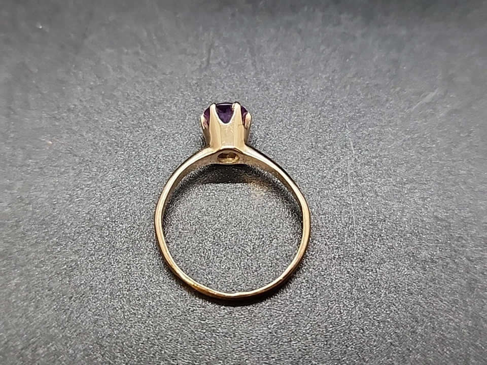 Estate Natural 0.56 ctw Tanzanite 14K Yellow Gold Ring Size 5.5 - Image 4 of 4