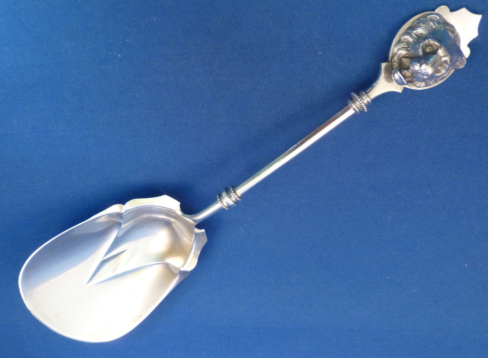 LION HEAD COIN SILVER LARGE SERVING SPOON