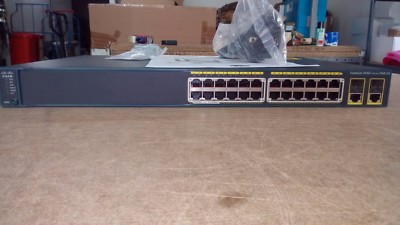 Cisco WS-C2960-24PC-L 24 x Ethernet 10/100 PoE ports