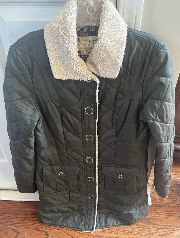 Free People Quilted Jacket In olive green mid length Size 2 No signs of wear