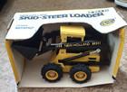 ERTL New Holland Skid-Steer Loader Special Edition 1986 1/16 Scale New In Box — photo 1