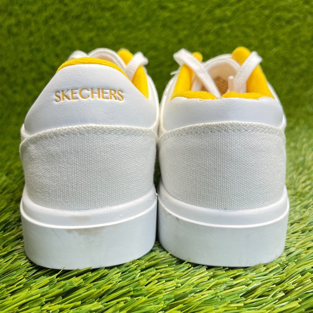Skechers Eden LX Vintage Love Womens Size 8 White Yellow Athletic