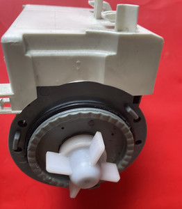 Samsung WF80F5E2W4X Waschmaschine Ersatzteil - Ablaufpumpe (siehe Beschreibung)