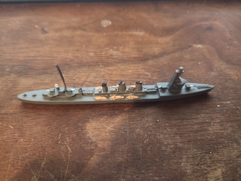 Painted 1:1200 Scale WWII Japanese Light Cruiser TENRYU From SUPERIOR MODELS 