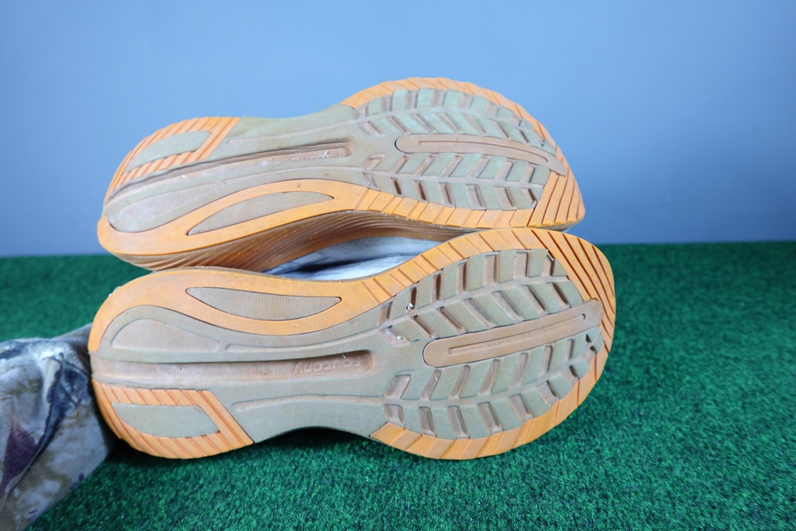 Saucony Endorphin Shift 3 Shoes Mens Size 12 Gray Running Sneakers S20813-27 thumbnail 9