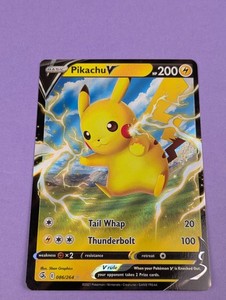 Pikachu V - 086/264 - Ultra Rare Holo Fusion Strike - Pokemon - NM
