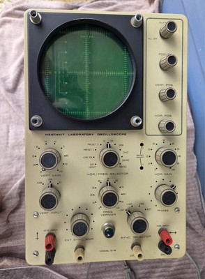 Vintage Heathkit IO-18 (10-18) Laboratory Oscilloscope - Powers On