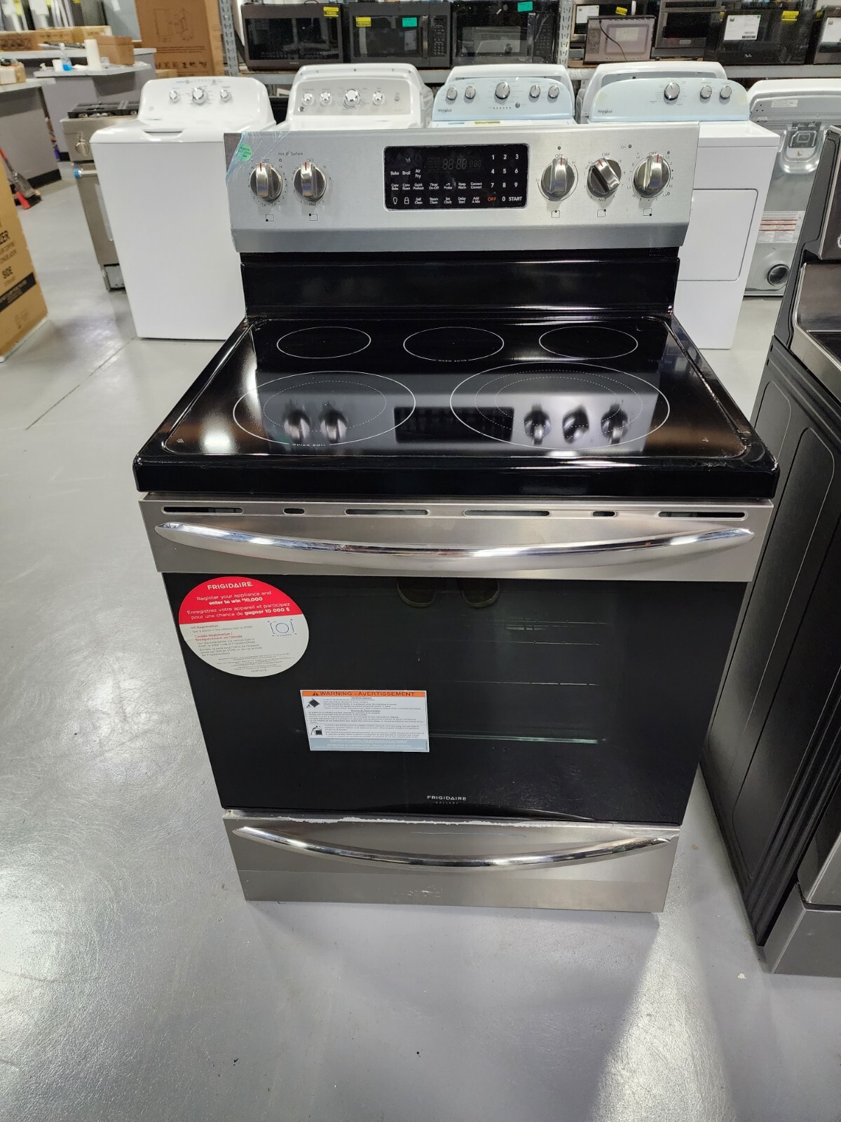 Frigidaire 30 Inch Freestanding Electric Range with 5 Elements NEW