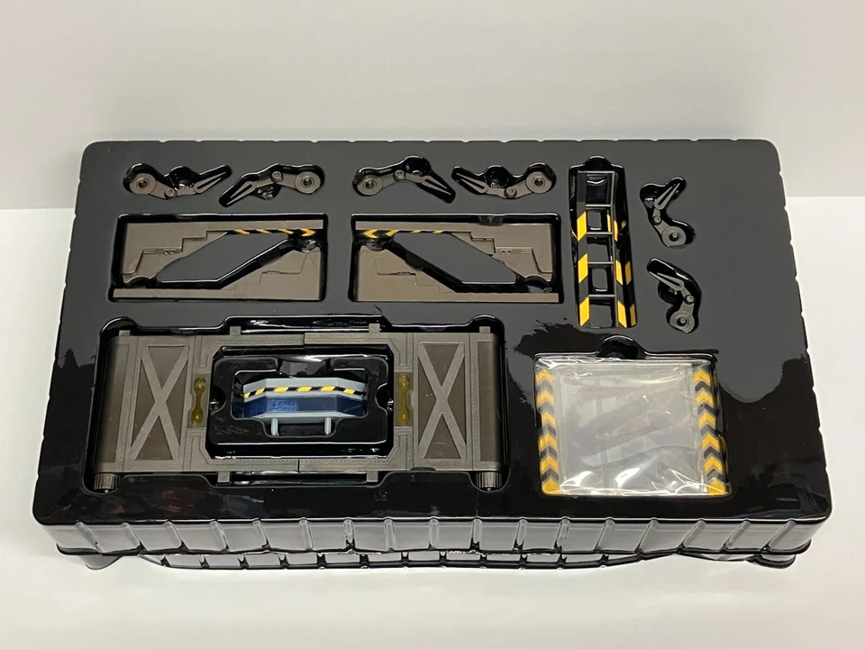 V Headquarters Big Falcon Chogokin GX-31 Operational Base by Toy Secret (NEW) - Image 2 of 4