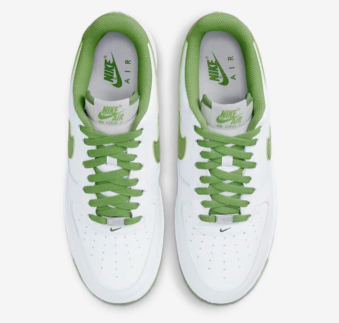 靴 NIKE AIR FORCE 1 '07 WHITE CHLOROPHYLL Amazon.com | Nike Mens Air Force 1 '07 DH7561 105
