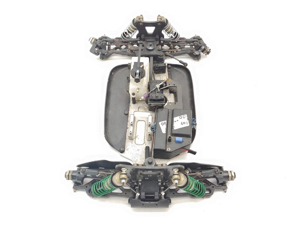 Xray X-Ray XB8 2016-2018 1/8 Nitro RC Racing Buggy Roller Slider Chassis Used - Image 4 of 4