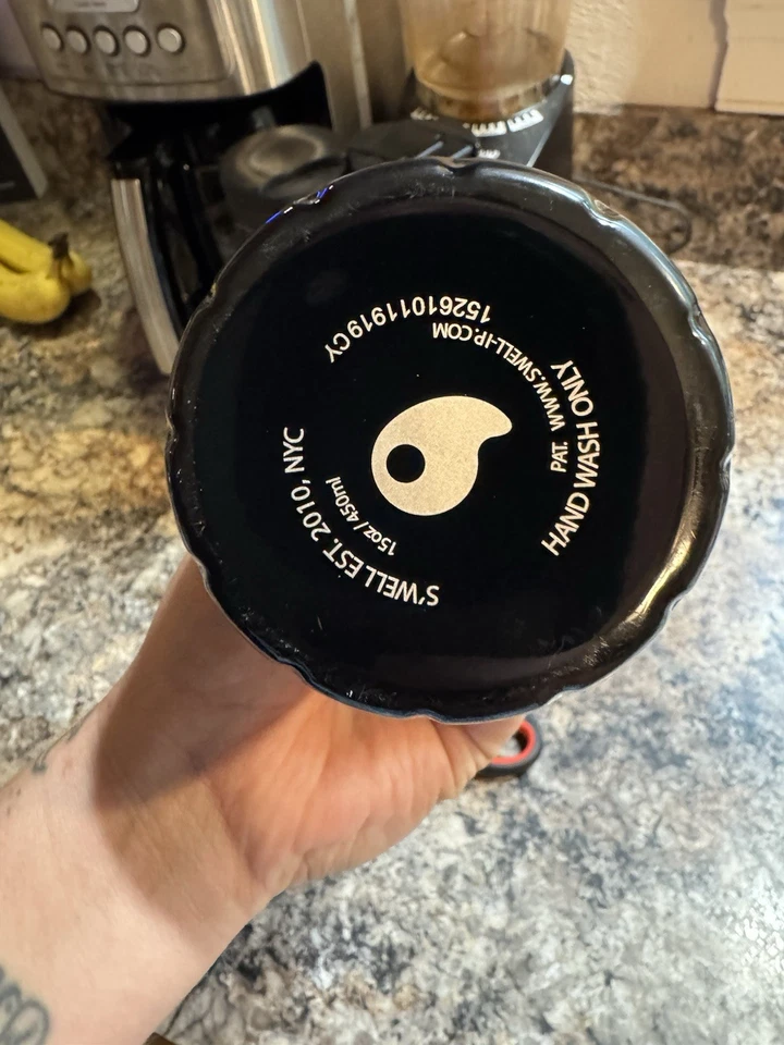 Victoria's Secret розовый из нержавеющей стали изолированная бутылка для воды 15 унций глоток от Swell - Изображение 3 из 4