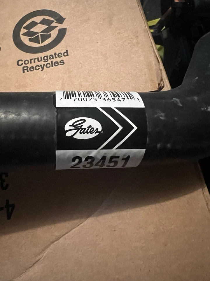 Puertas de manguera de refrigerante moldeadas por manguera de refrigerante para 08-09 Pontiac G8 6,0 L-V8 Foto 3 de 3