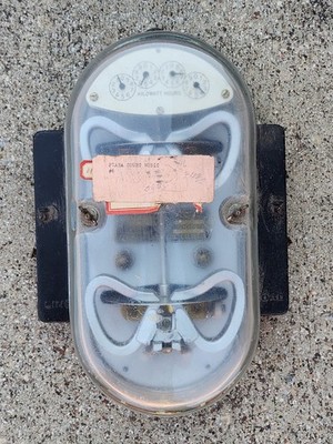 Vintage GE General Electric Type D7 Polyphase Watthour  Meter