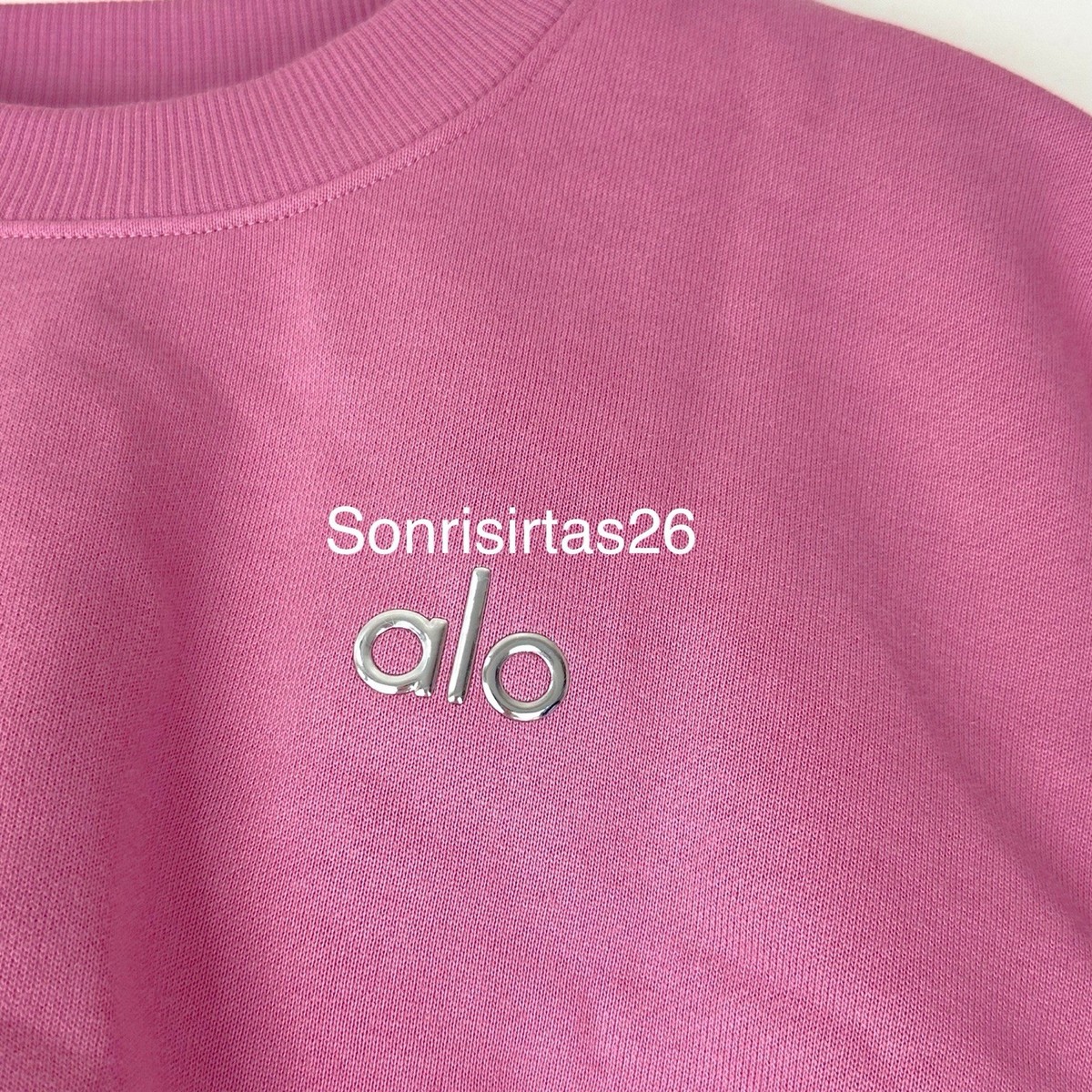 Alo Yoga Cropped Accolade Crew Neck Pullover Sweatshirt - Pink