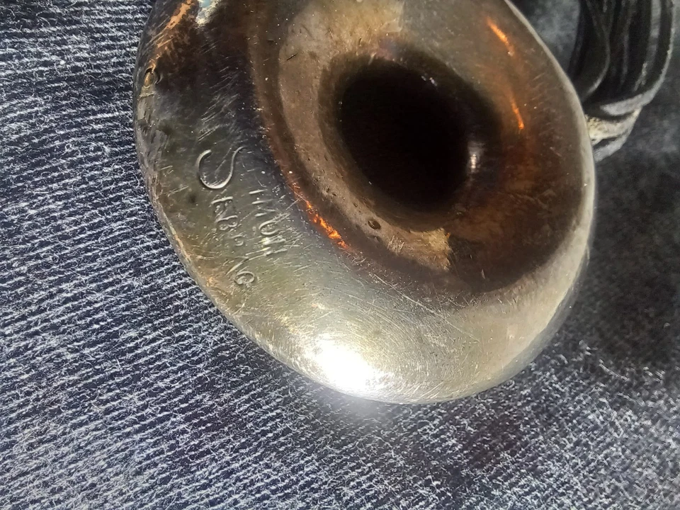 Collar colgante modernista Simon Sebbag de plata de ley .925 con hebras de cuero Foto 2 de 4