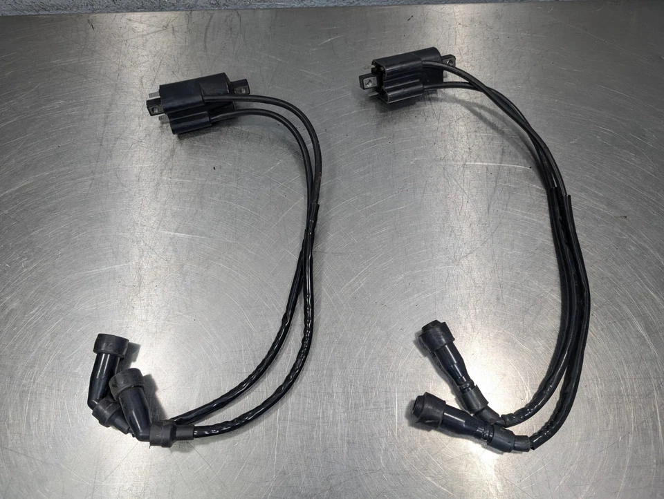 Suzuki GS550, GS650E 1982-1986 OEM пара катушек зажигания комплект 33410-34521 - Изображение 2 из 4