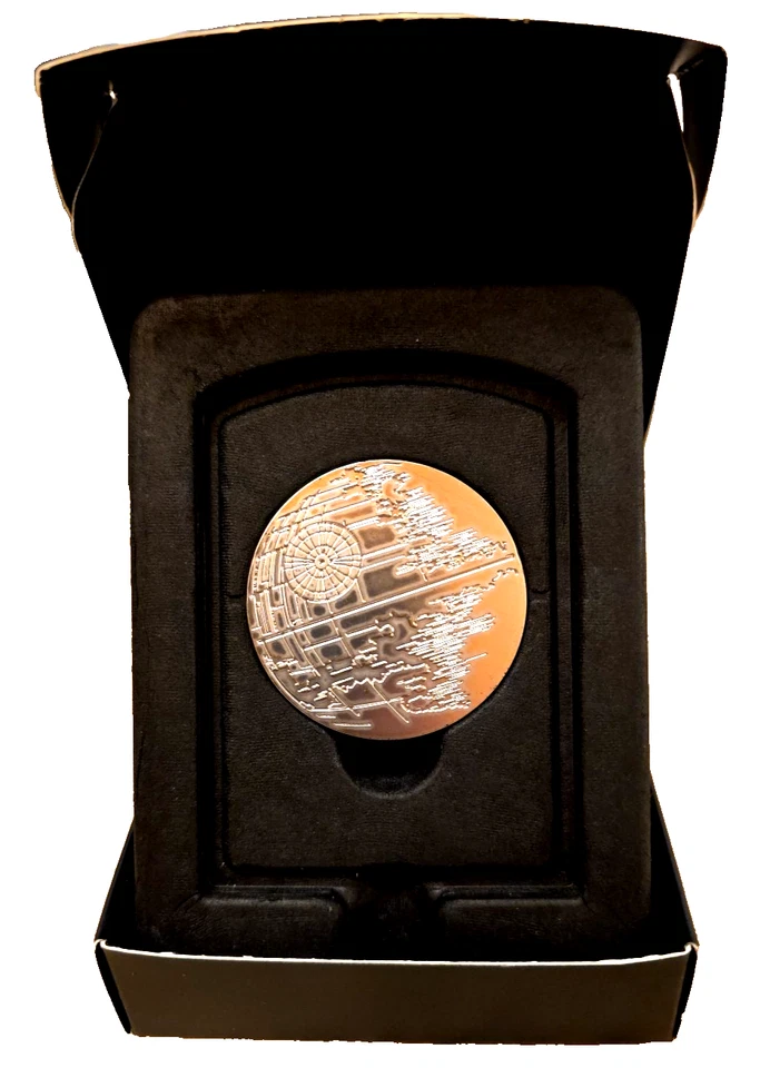 LEGO Star Wars✨RETURN OF THE JEDI 40th Anniversary Death Star Coin 5007840 - Image 2 of 4