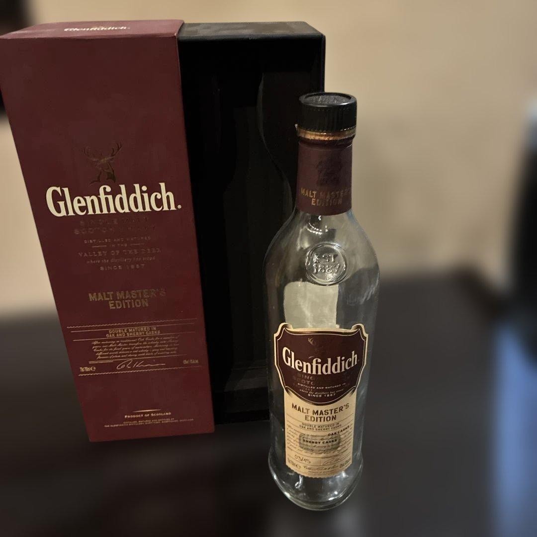 Glenfiddich Malt Master's Edition 空瓶。箱付。 Glenfiddich Malt Master's Edition Empty Bottle with Box Serial No
