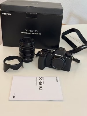 FUJIFILM X-S10 Kit Systemkamera mit Objektiv 18-55 mm, schwarz