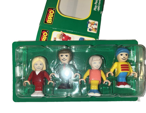 Brio Family set figures #33643 4pc set and 2 Faces are Faded