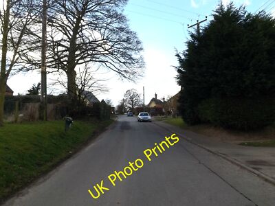 Foto 12x8 Churchway, Redgrave in der Nähe von Redgrave Cricket Ground c2015