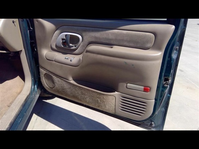 1995 96 97 98 Sierra Silverado Passenger Right Front Door Trim Panel