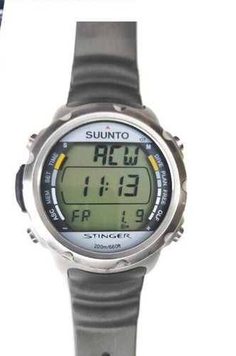SUUNTO STINGER 200m 660ft Dive computer watch Battery replaced and inspected