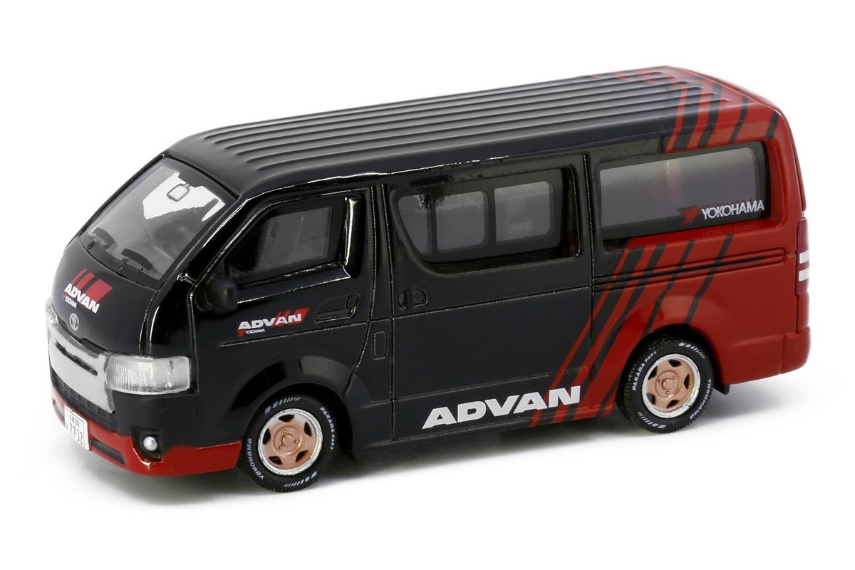 TINY JP2 02 JAPAN City TOYOTA HIACE ADVAN Van Discast Car New 1/64