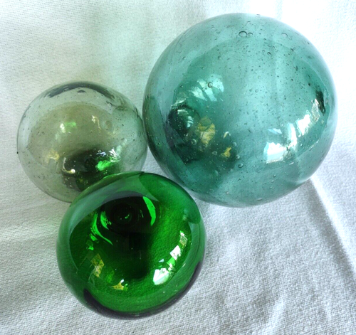 GROUP OF 3 GREEN GLASS Japanese Fishing BUOY FLOATS Maritime Antique 3" and 4.5" - Picture 3 of 4