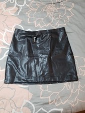 Express Women's Mini Skirt Size 10 Black Faux Leather Side Zip Lined New