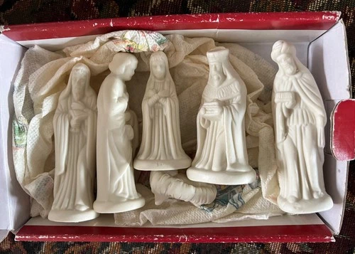 Vtg 6 Piece White Bisque Nativity Set By Centurion Collection Style A2110 w/ Box