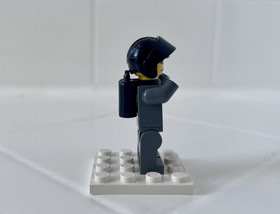 LEGO Space Police 3 Officer 2 Minifigure sp095 *NO HANDS* Air Tanks 5970